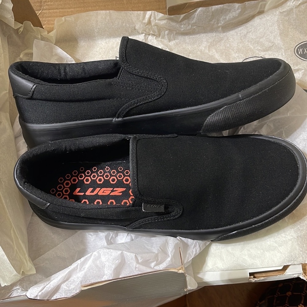 LUGZ Black Slip-On Sneakers size 9 NEVER WORN